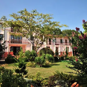 2* Pensionat Secret Garden House